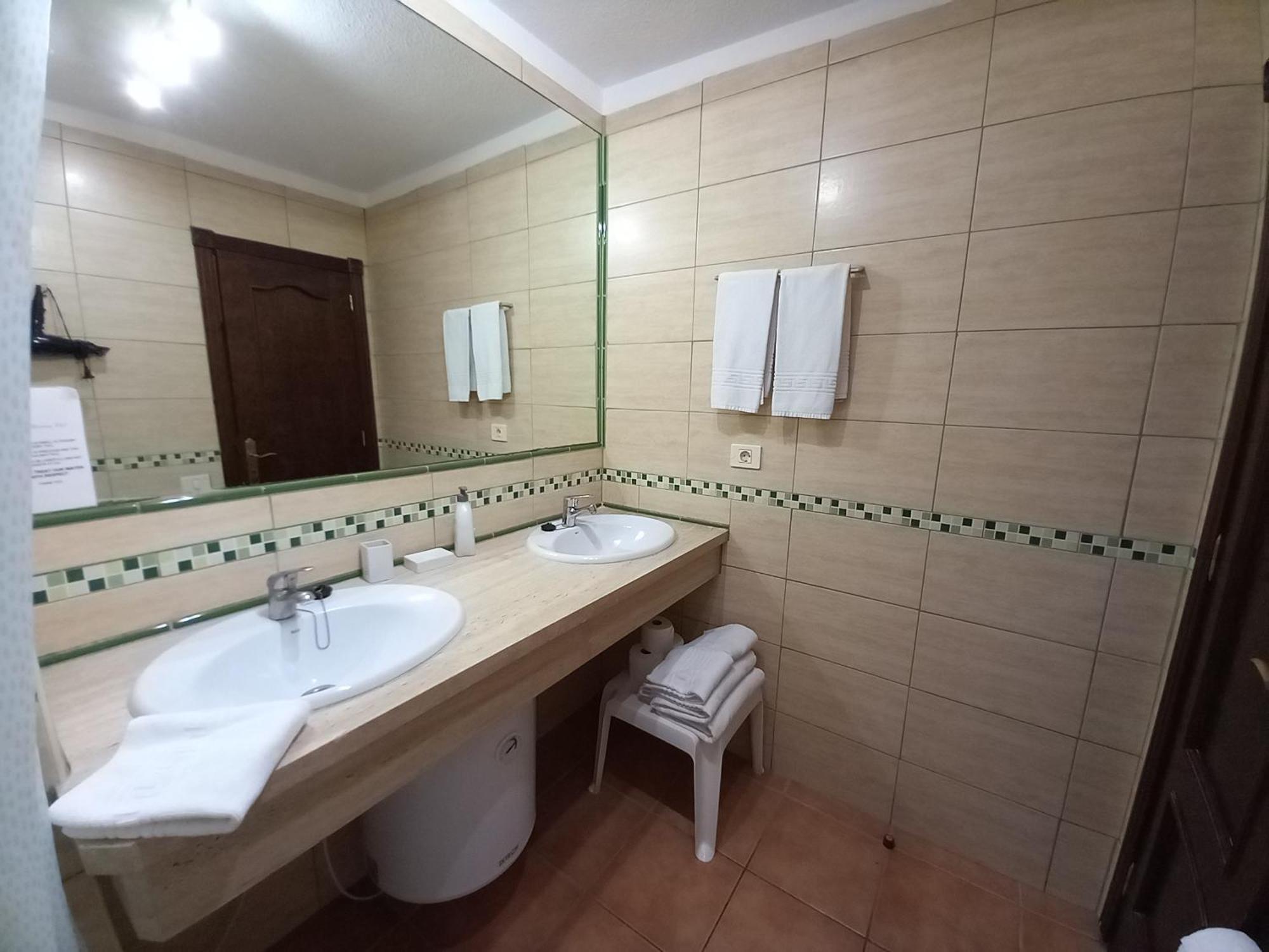 The Harbour Club Appartement Acantilado de los Gigantes Kamer foto